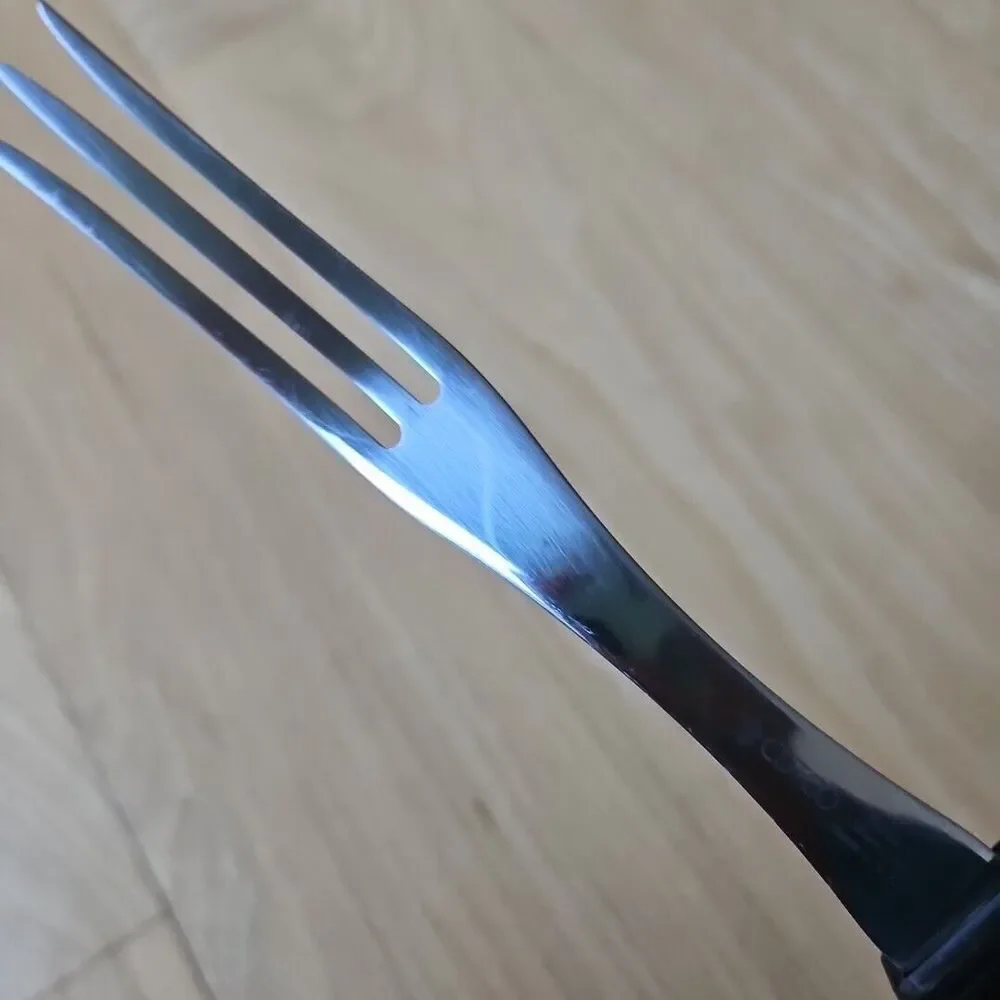 Cutco 1726 JE Turning Fork 3 Tine Meat Fork Composite‎ Brown Handle USA Made